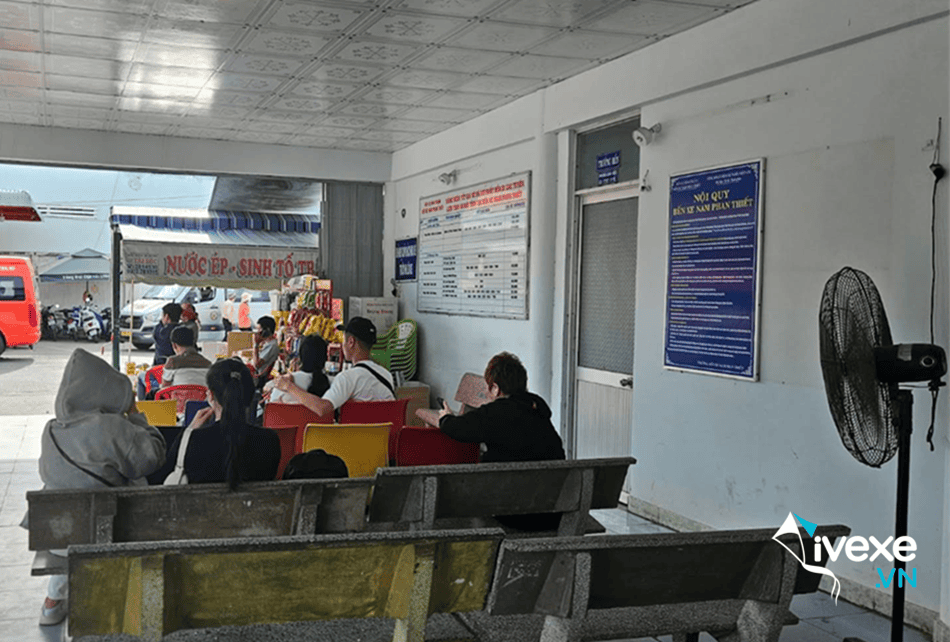 Phòng chờ dành cho khách tại bến xe Nam Phan Thiết