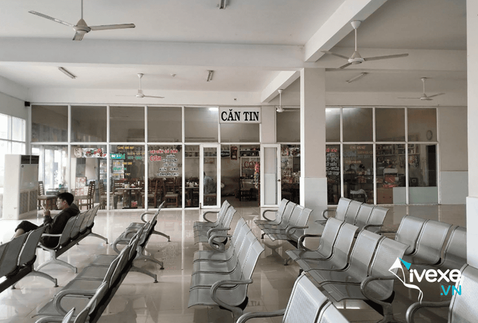 Phòng chờ rộng thoáng tại bến xe Kiên Giang