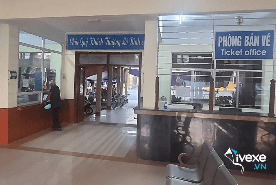 Phòng vé tại bến xe Ninh Bình