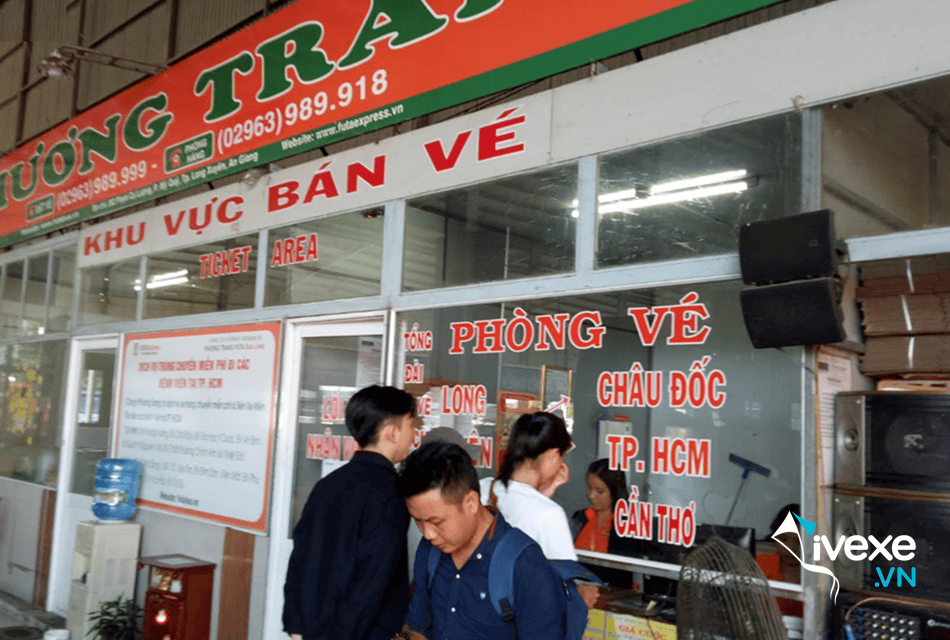 Phòng vé tại bến xe Phương Trang Long Xuyên