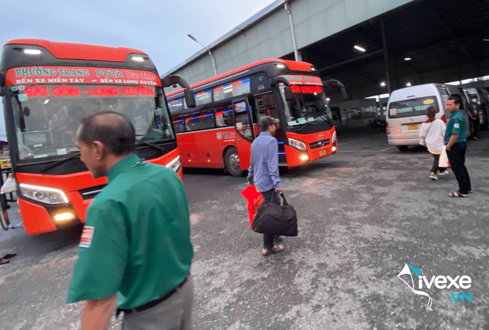 Tuyến xe từ bến xe Phương Trang Long Xuyên đi Sài Gòn