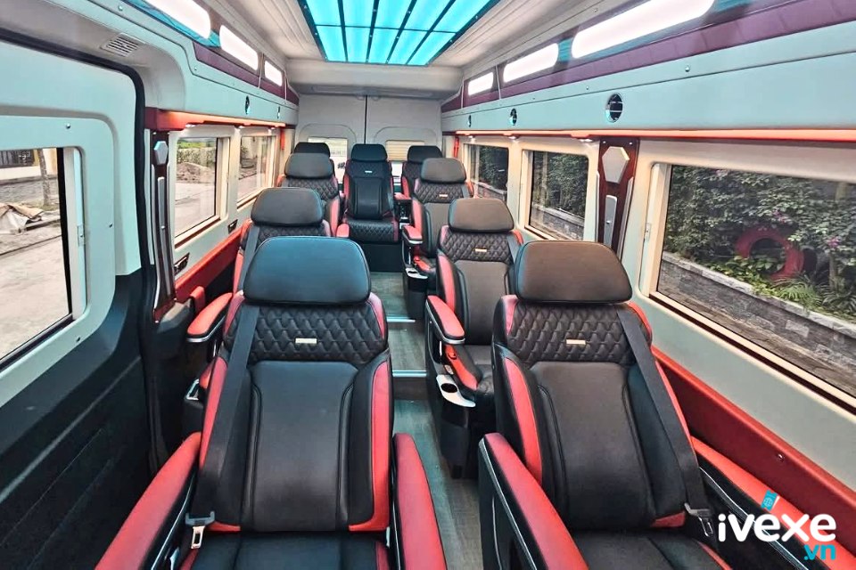 Trải nghiệm xe Limousine 9 chỗ tiện nghi cùng Anh Huy 92 Limousine