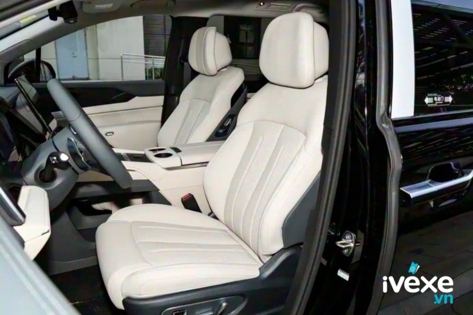 Di chuyển tiện lợi với xe ghế ngồi 7 chỗ của nhà xe Gia Phát Car