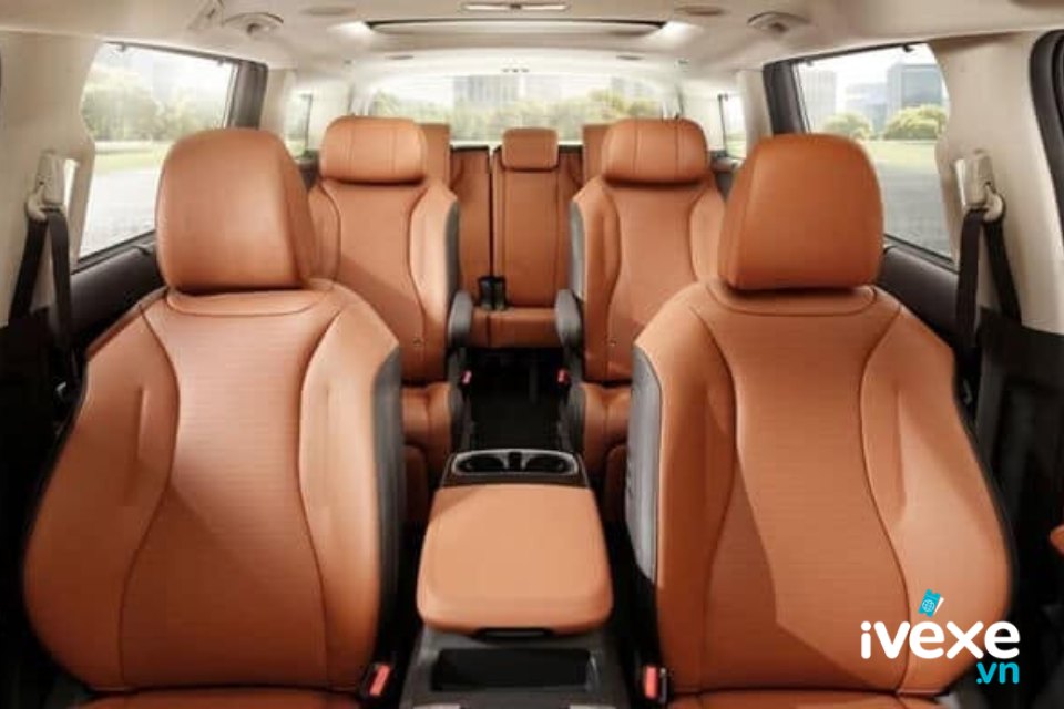 Nội thất xe ghế ngồi 7 chỗ của nhà xe Giáp Diệp (Bảo Lộc)