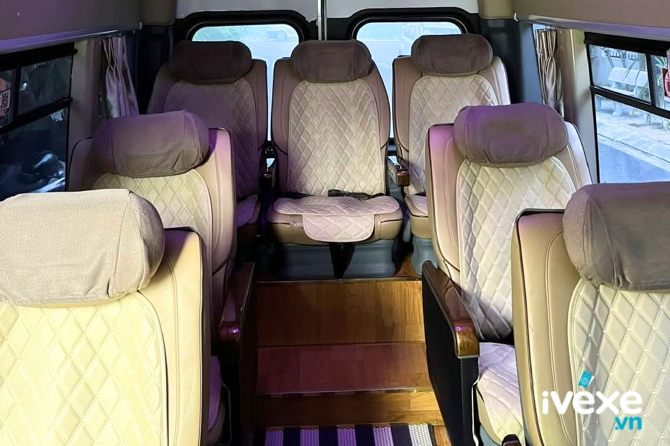 Nội thất dòng xe ghế ngồi Limousine 11 chỗ êm ái của nhà xe Go365