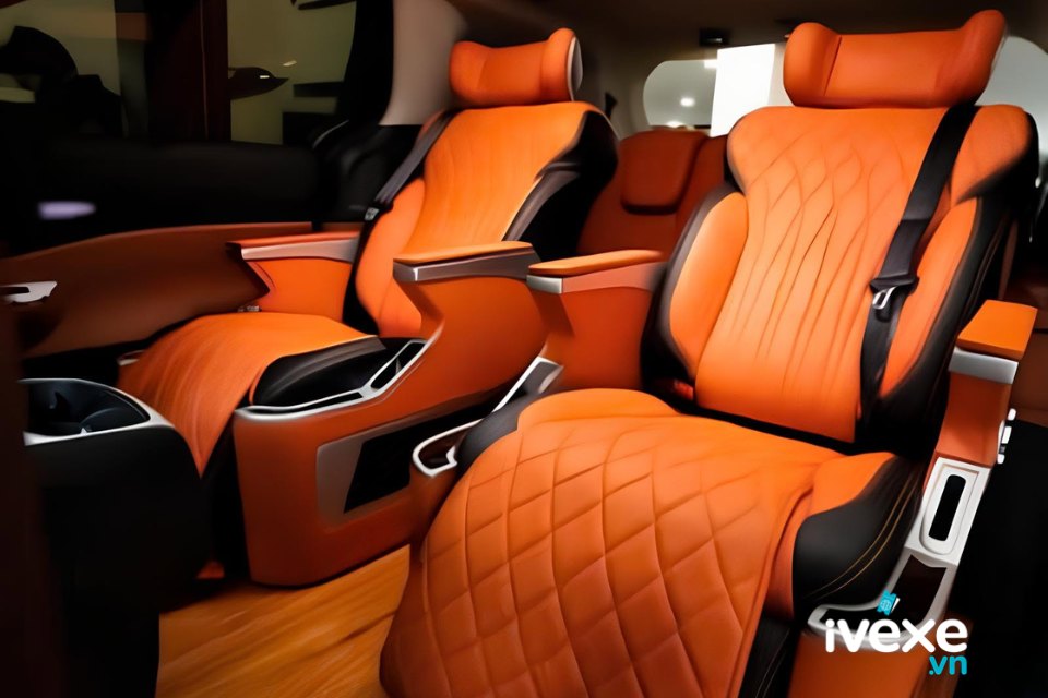 Nội thất xe ghế ngồi Limousine 7 chỗ của nhà xe Phúc Khang Châu Limousine