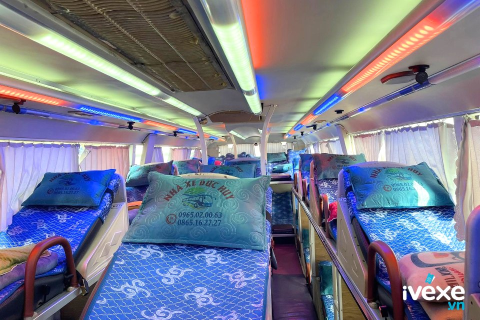 Nội thất dòng xe giường nằm 40 chỗ phổ thông của nhà xe Đức Huy
