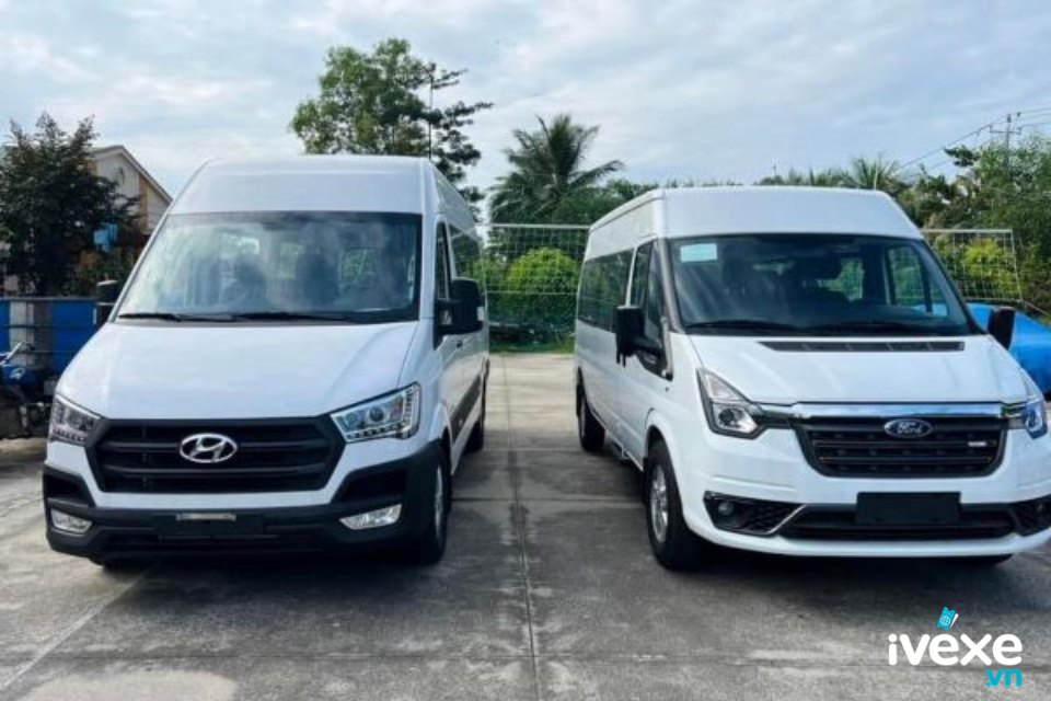 Nhà xe Hoàng Đức