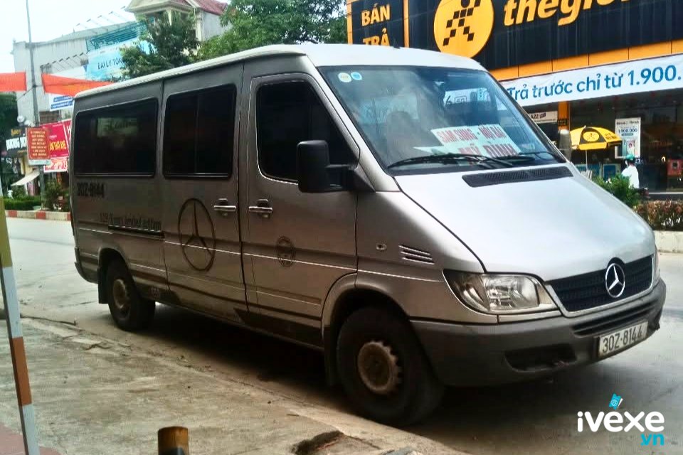 Nhà xe Hoàng Tình