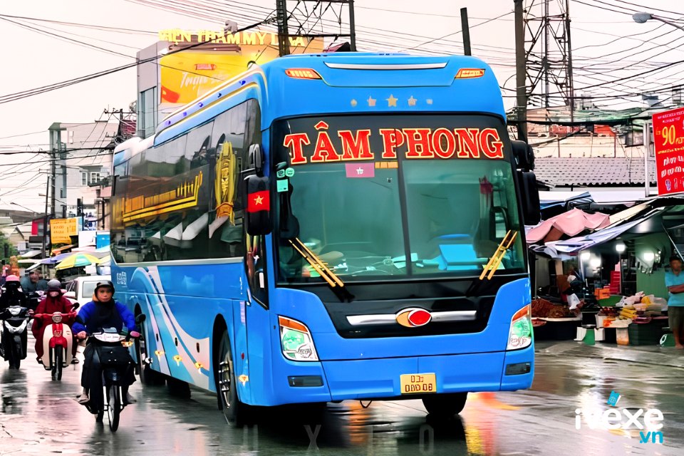 Nhà xe Tâm Phong