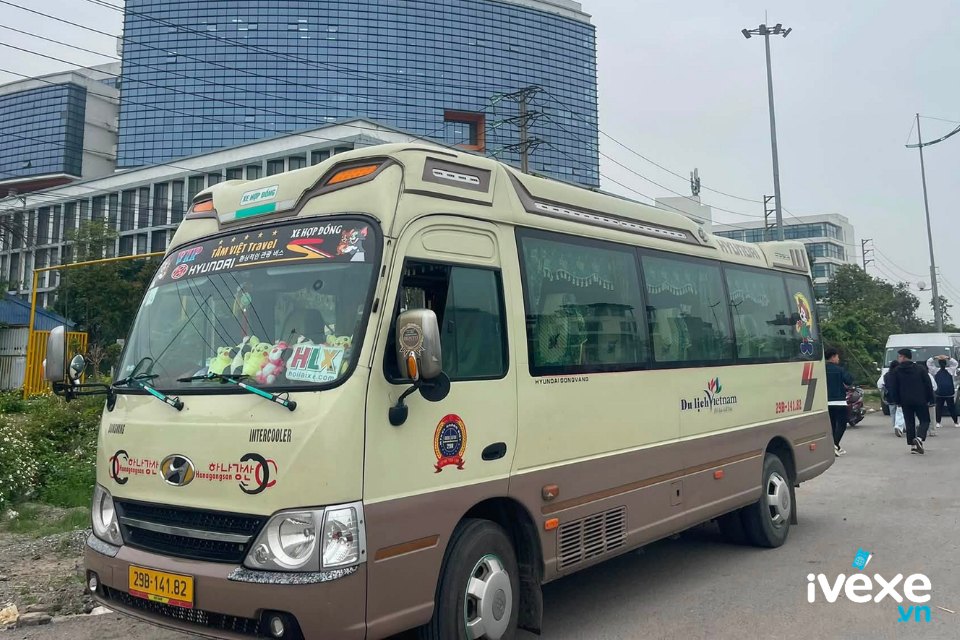 Nhà xe Tâm Việt