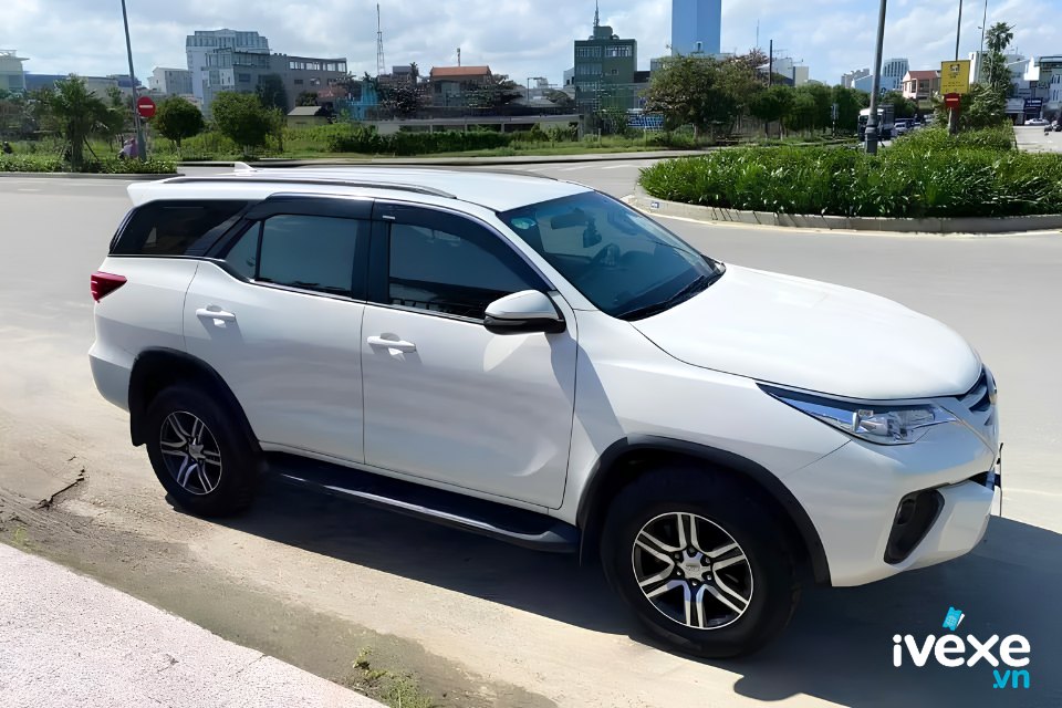 Tân Limousine