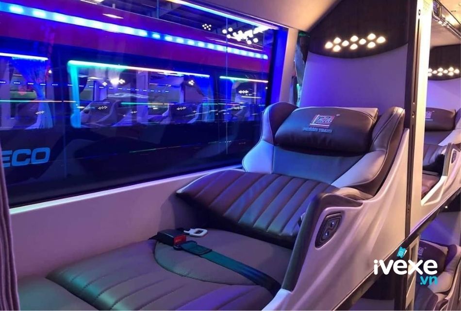 Nội thất xe Limousine 34 chỗ của nhà xe Phương Trang