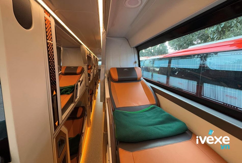Dòng xe Limousine cao cấp của xe Phương Trang đi Bến Cát Bình Dương