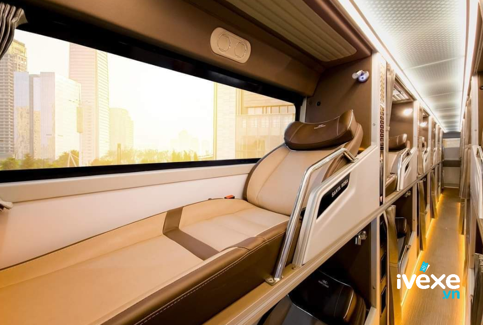 Dòng xe Limousine 34 phòng cao cấp tại nhà xe Phương Trang
