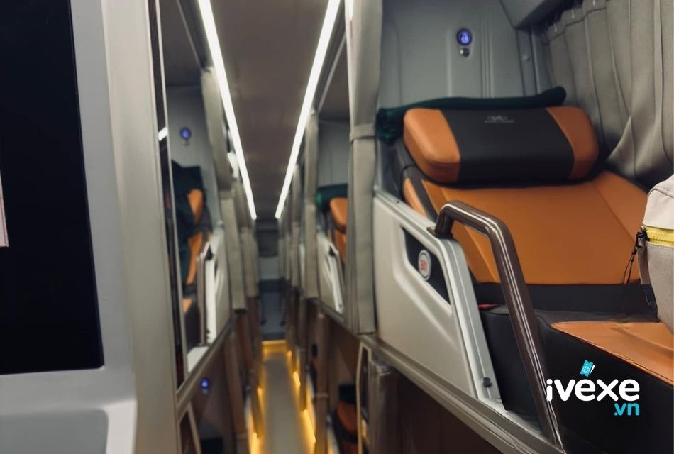 Nội thất xe Limousine 34 chỗ của nhà xe Phương Trang