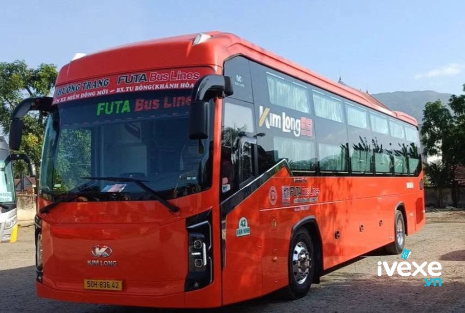 Nhà xe Phương Trang vận chuyển hành khách tuyến Cam Lâm - Khánh Hòa đi Bến xe An Sương
