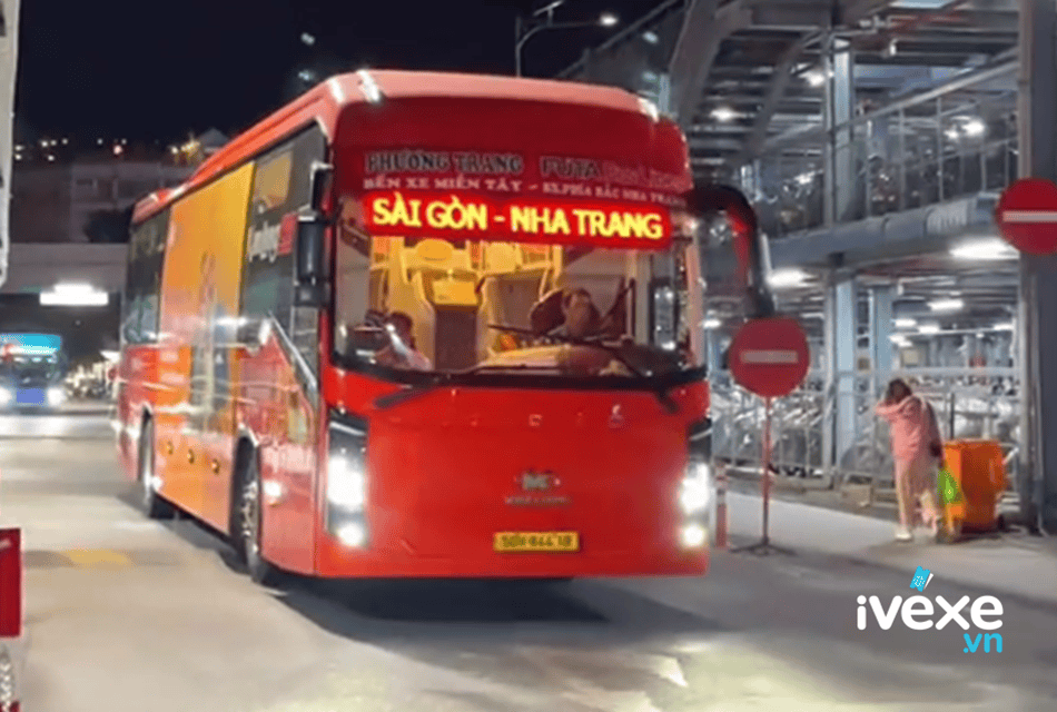 Nhà xe Phương Trang Cam Ranh Khánh Hòa đi Bình Tân