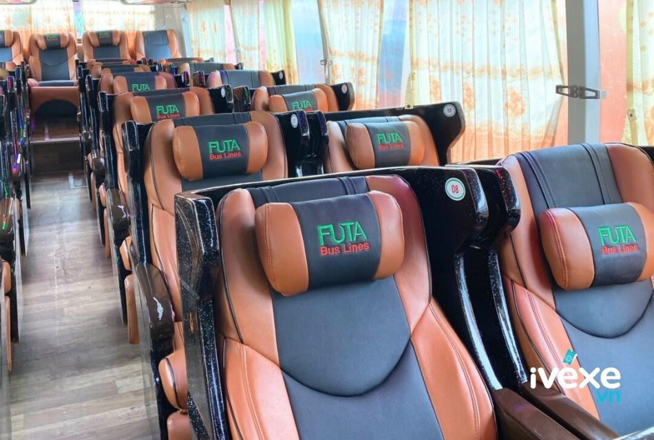 Nhà xe Phương Trang phục vụ dòng xe ghế ngồi 28 chỗ cho tuyến ngắn
