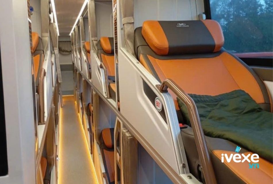 Xe Limousine 34 chỗ cao cấp của nhà xe Phương Trang