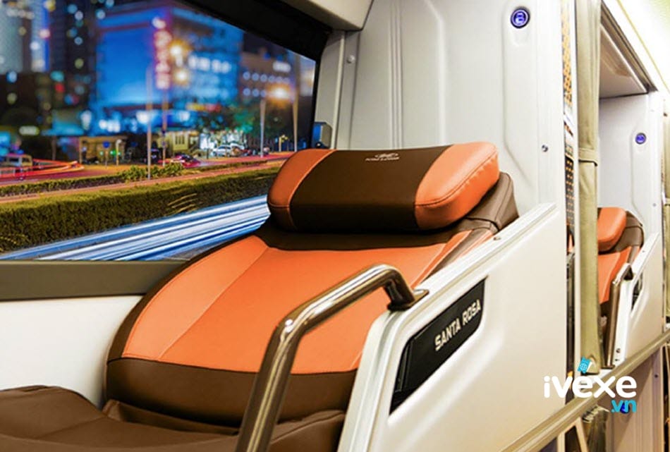 Nội thất xe Limousine sang trọng của nhà xe Phương Trang đi Kiên Lương