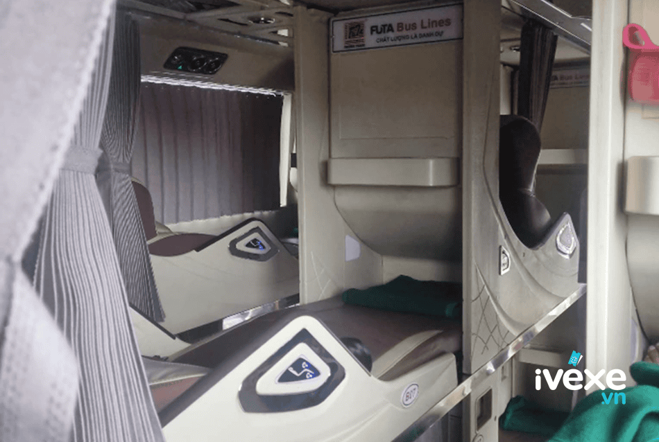 Tiện nghi xe giường nằm Limousine Phương Trang tuyến Tuy Hòa đi Bình Sơn