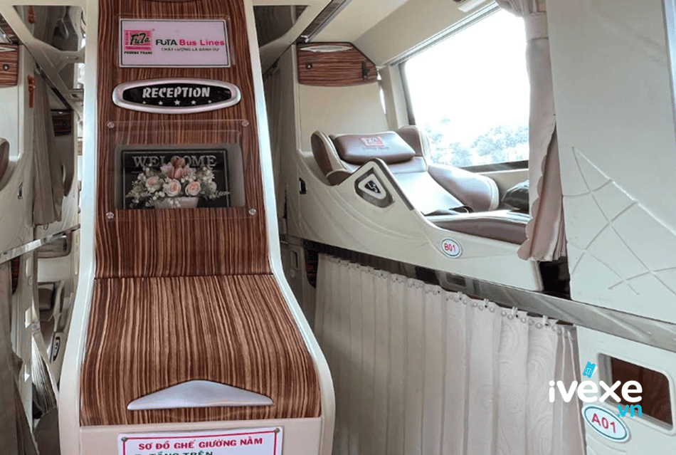 Xe giường nằm Limousine Phương Trang đi Hoài Nhơn từ Vạn Ninh