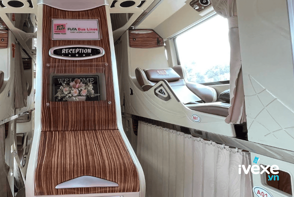 Xe giường nằm Limousine Phương Trang tiện nghi đi Bình Tân từ Quảng Ngãi