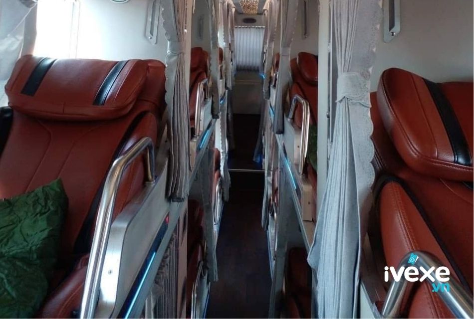 Nhà xe Phương Trang phục vụ xe giường nằm 34 chỗ hiện đại