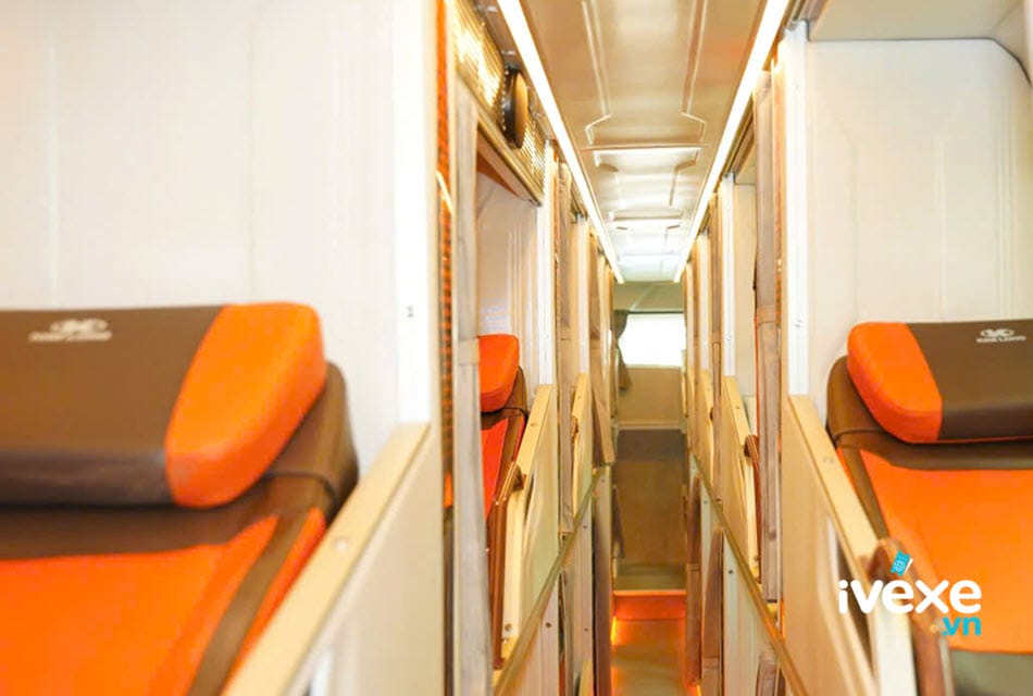 Tiện nghi xe giường nằm Phương Trang Limousine đi Gia Lai từ Hồ Chí Minh