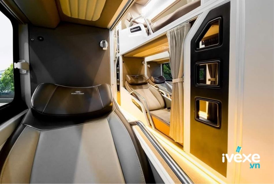 Nhà xe Phương Trang sử dụng dòng xe Limousine 34 giường nằm cao cấp