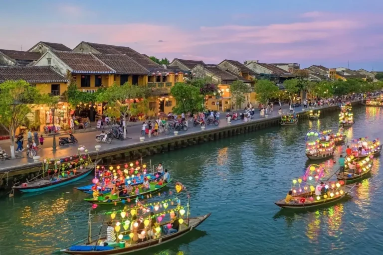 Xe khách đi Quảng Nam